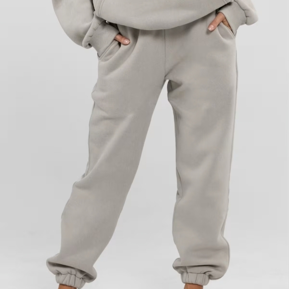 Comfrt M Stone Travel Essentials Sweatpants Unisex